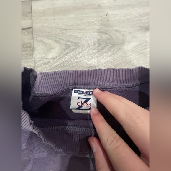 Vintage jerzees crewneck (PyraMed) purple, small stain on front. - Picture 3 of 4